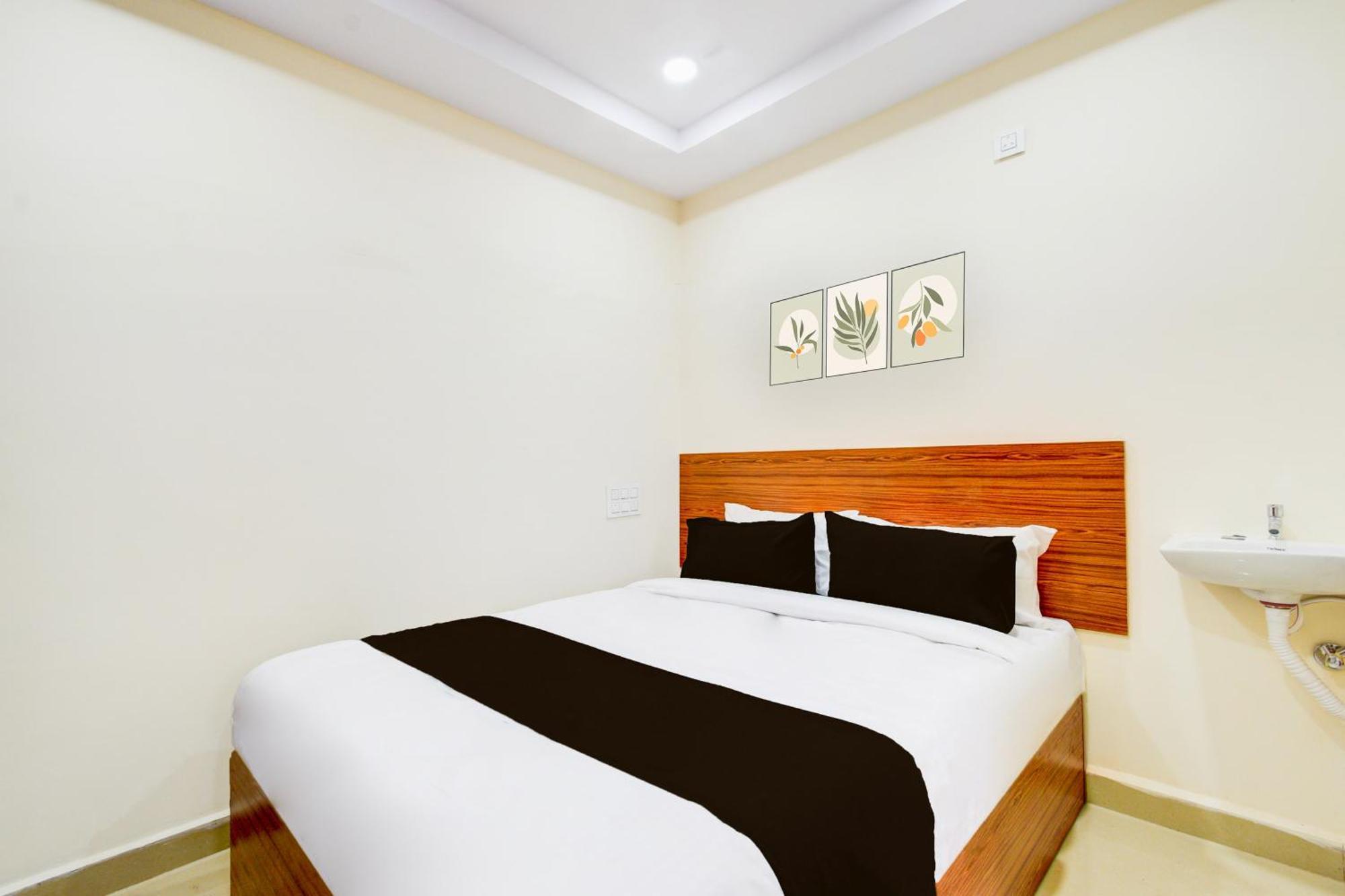 Hotel O D N Groups Sururnagar Esterno foto