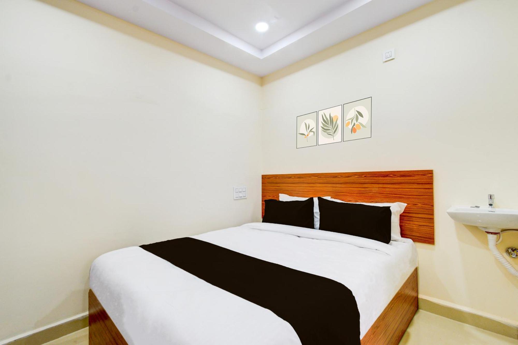 Hotel O D N Groups Sururnagar Esterno foto